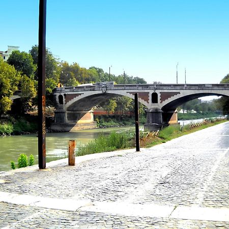 Helios Suites Testaccio - Center Of Rome Bagian luar foto