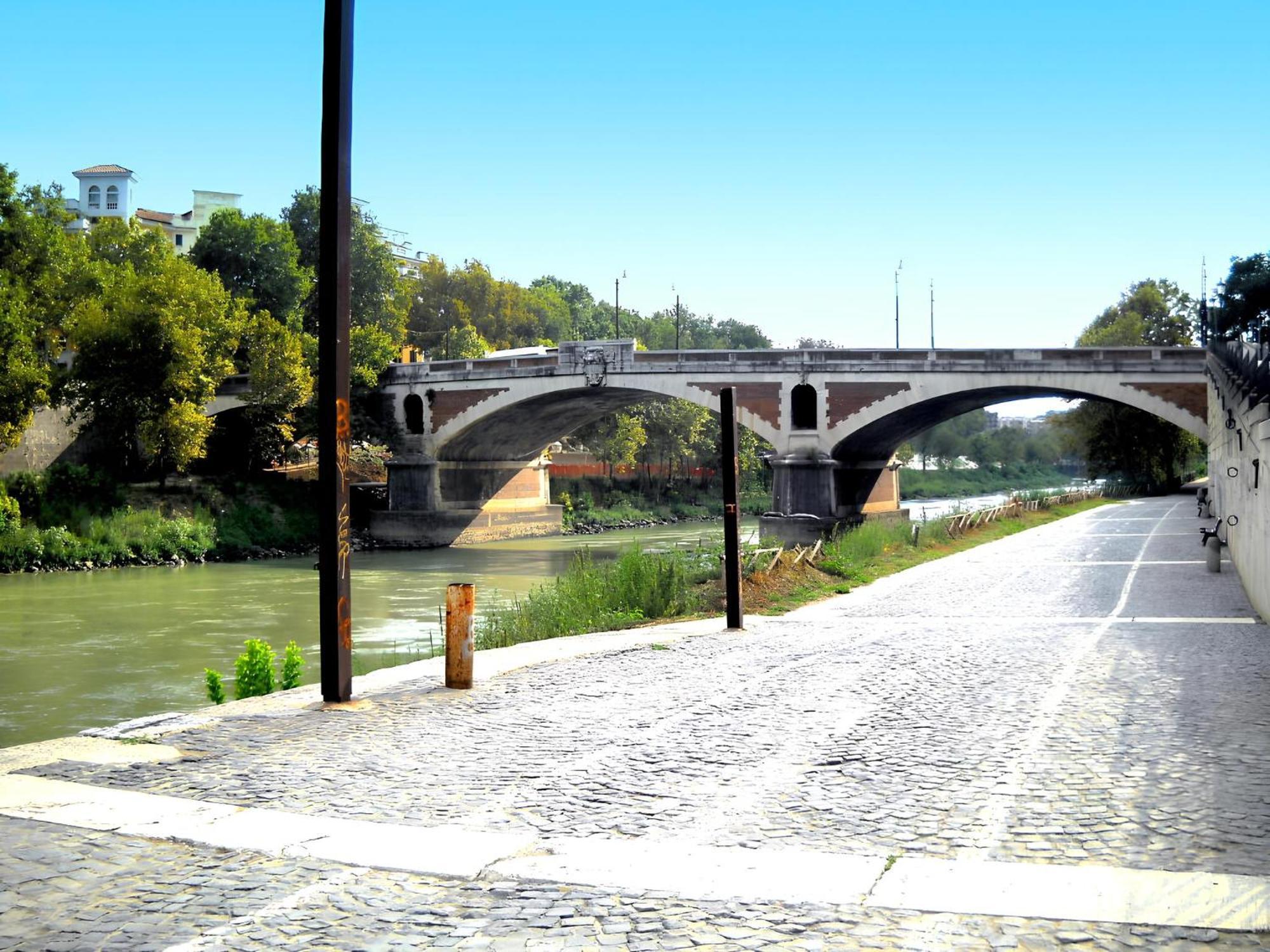 Helios Suites Testaccio - Center Of Rome Bagian luar foto